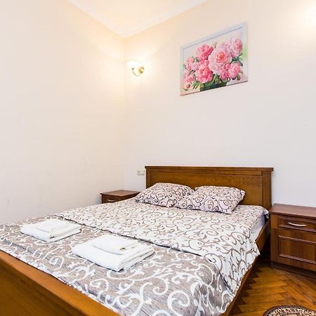 Квартира В Центрі Вулиця Балабана 29 Біля Краківського Ринку Lviv Bagian luar foto