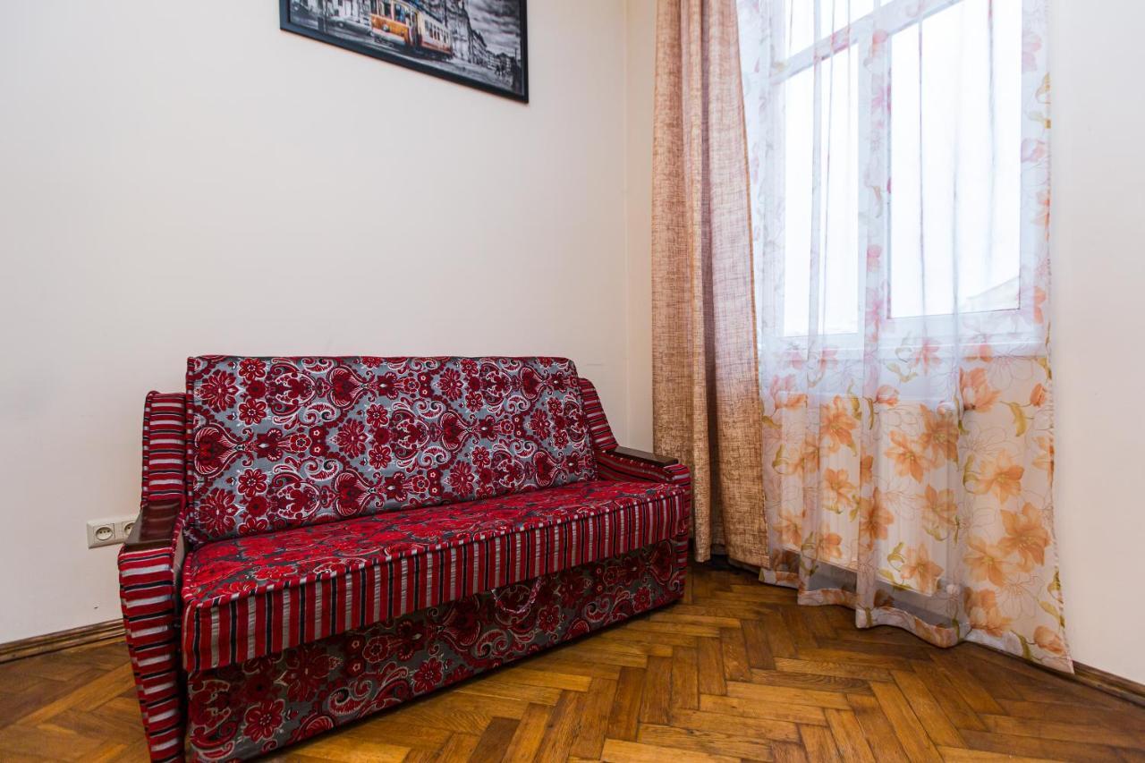 Квартира В Центрі Вулиця Балабана 29 Біля Краківського Ринку Lviv Bagian luar foto